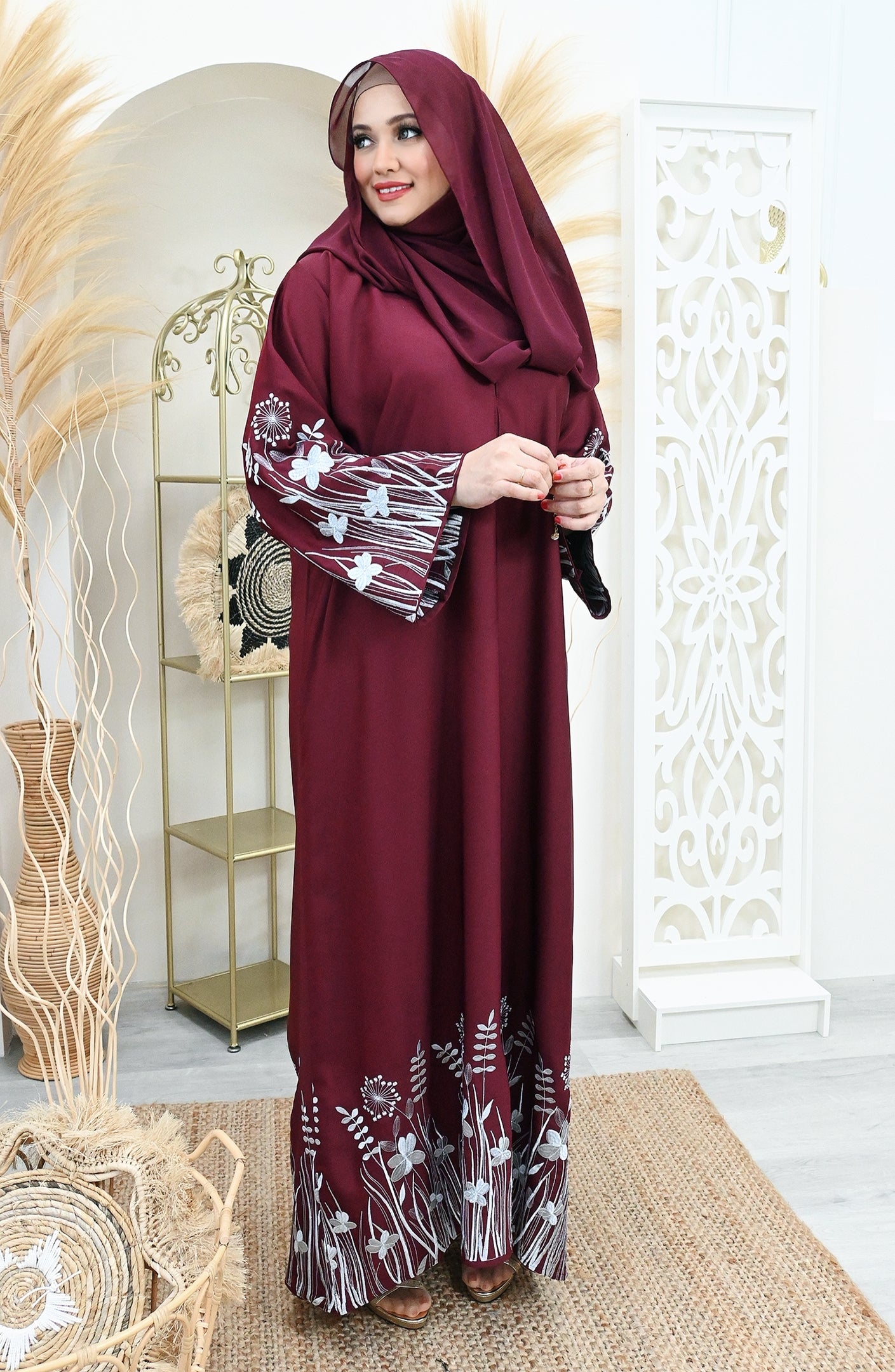 ABAYA HADIQA