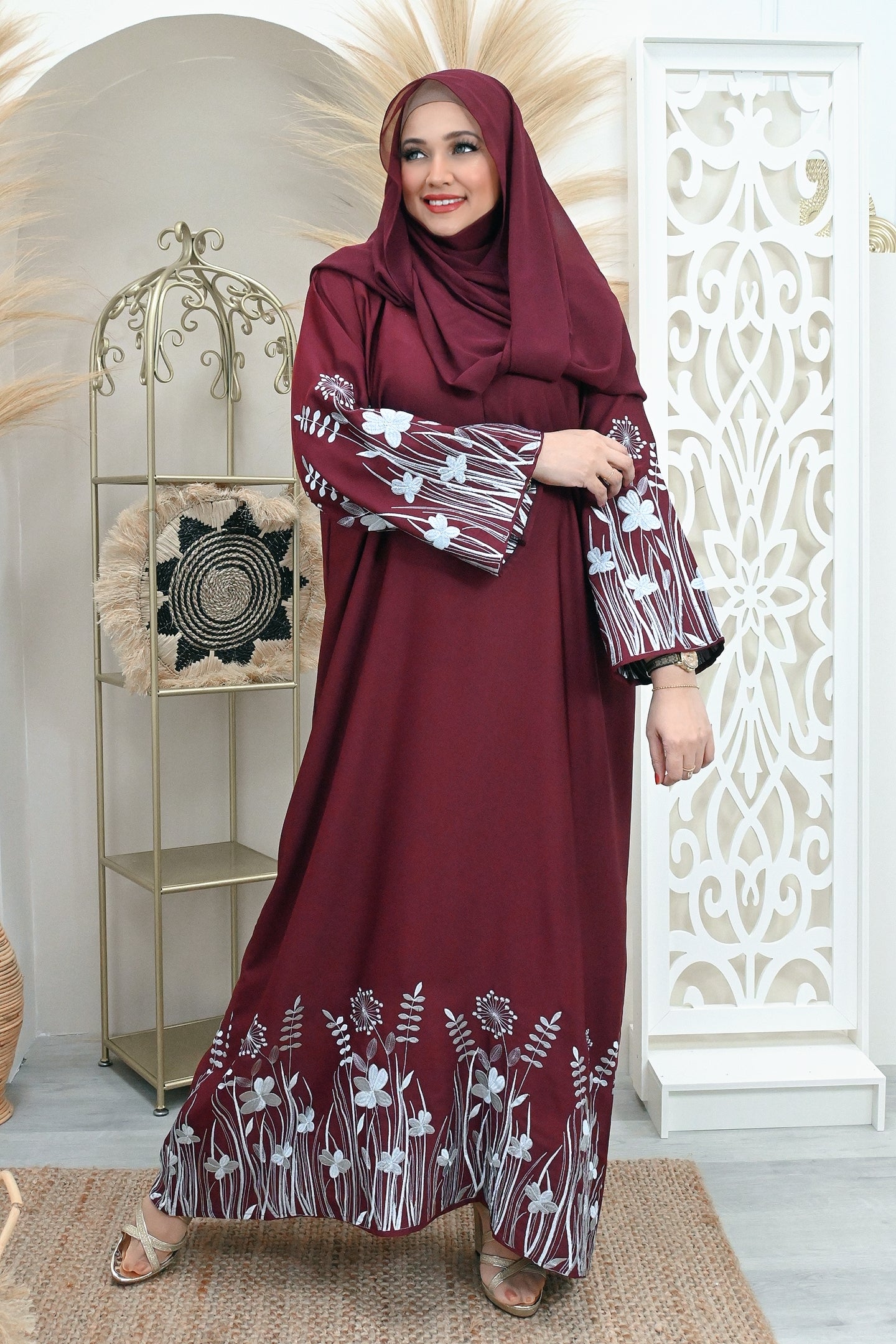 ABAYA HADIQA