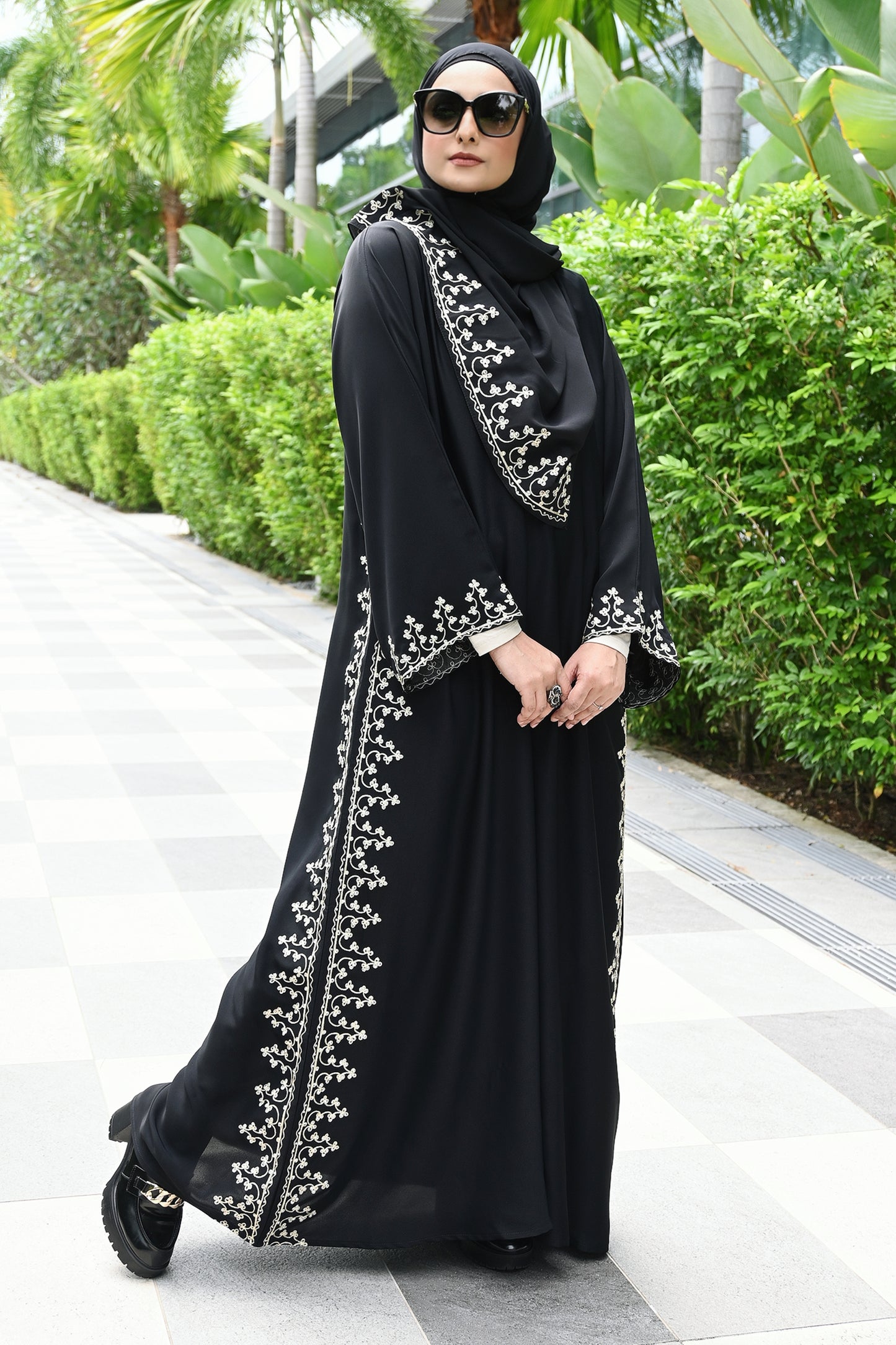 ABAYA ZAARA