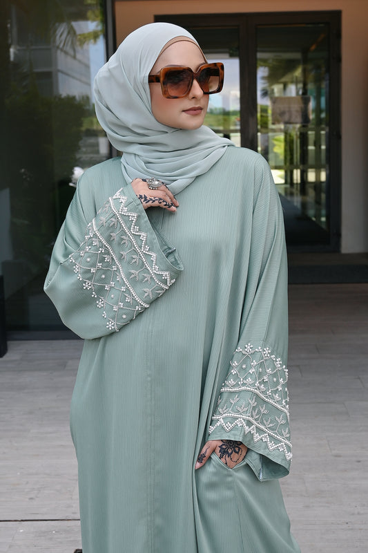 ABAYA TASEEN