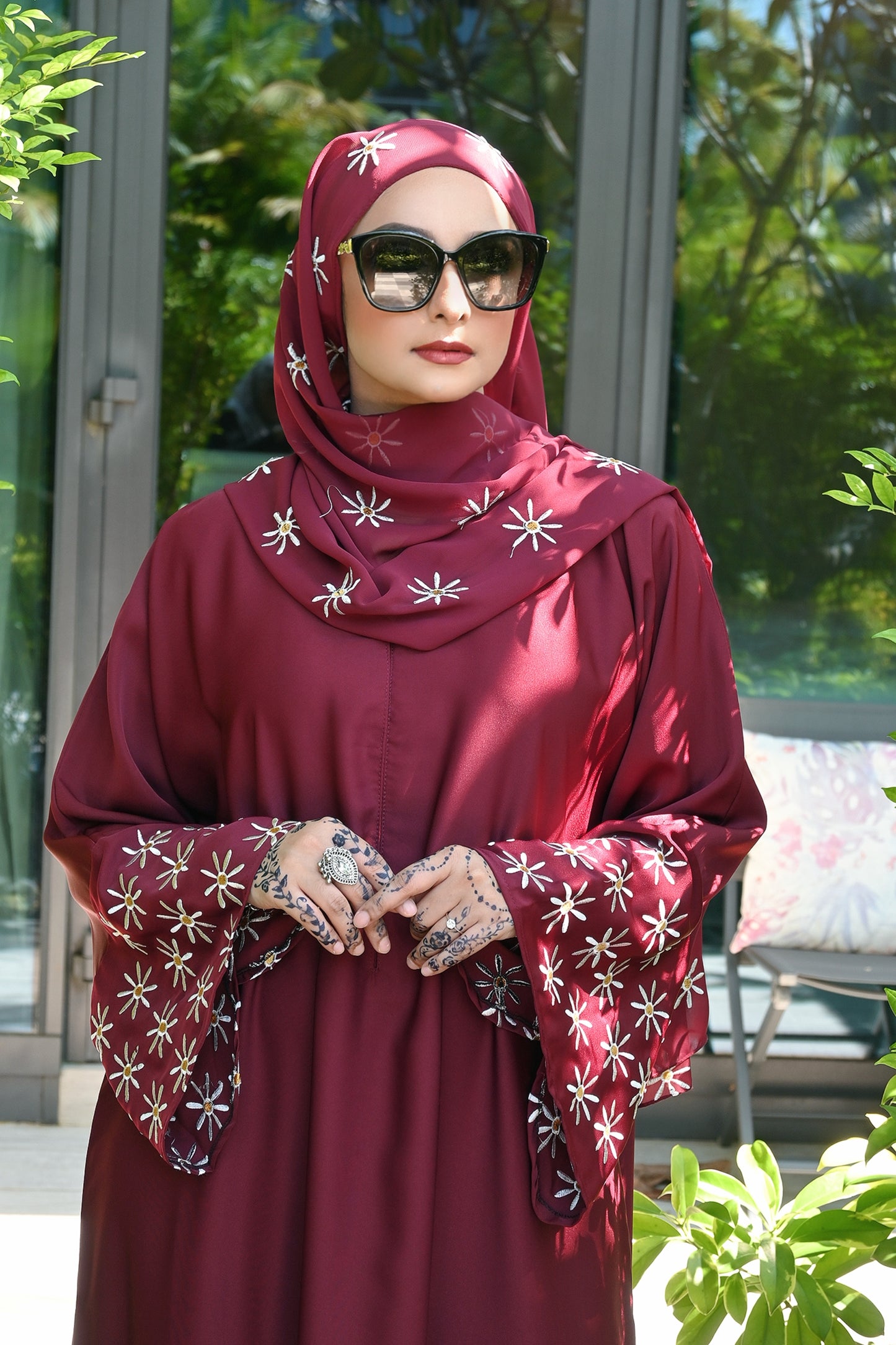 ABAYA DAISY