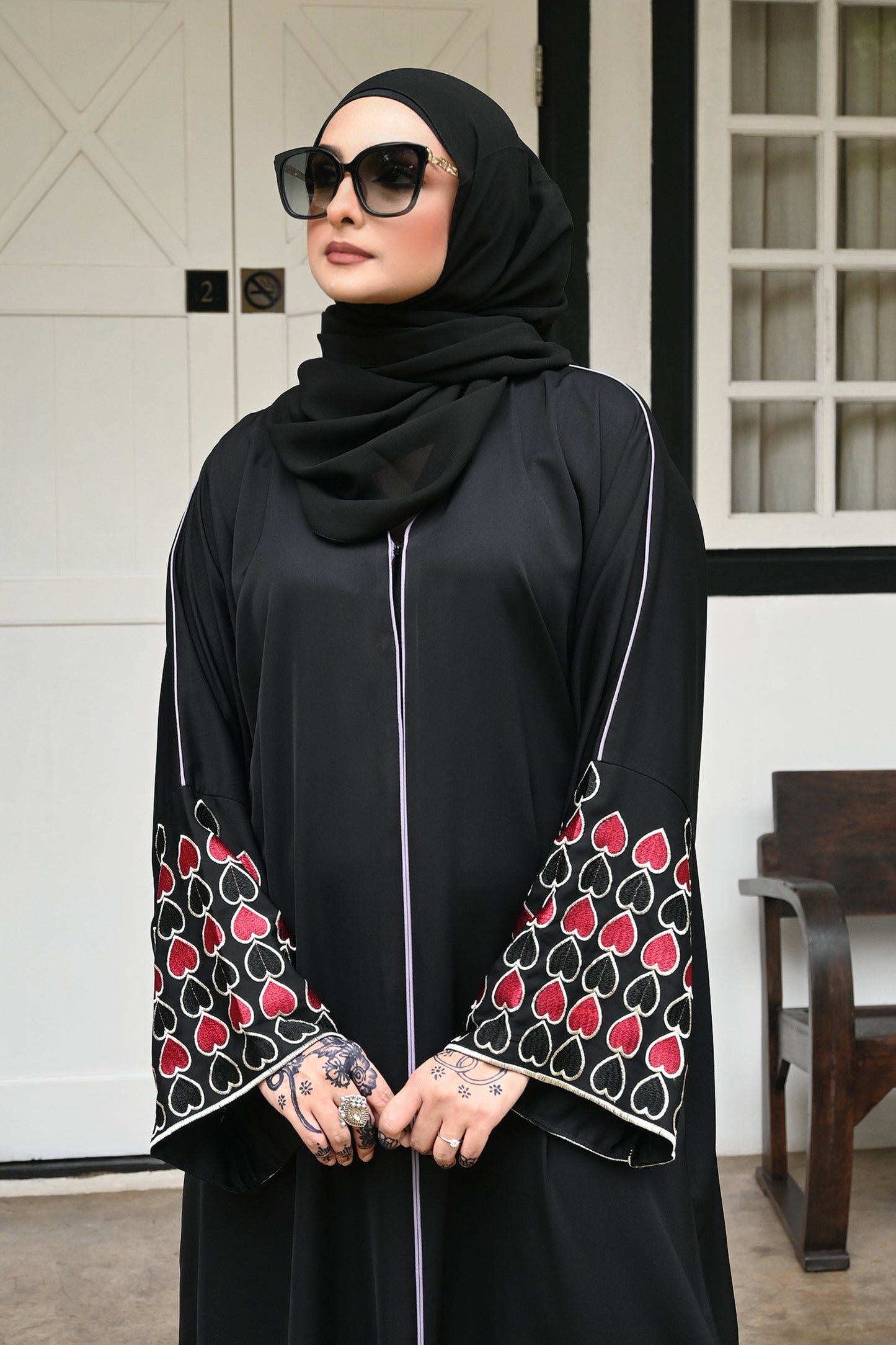 ABAYA ALBI