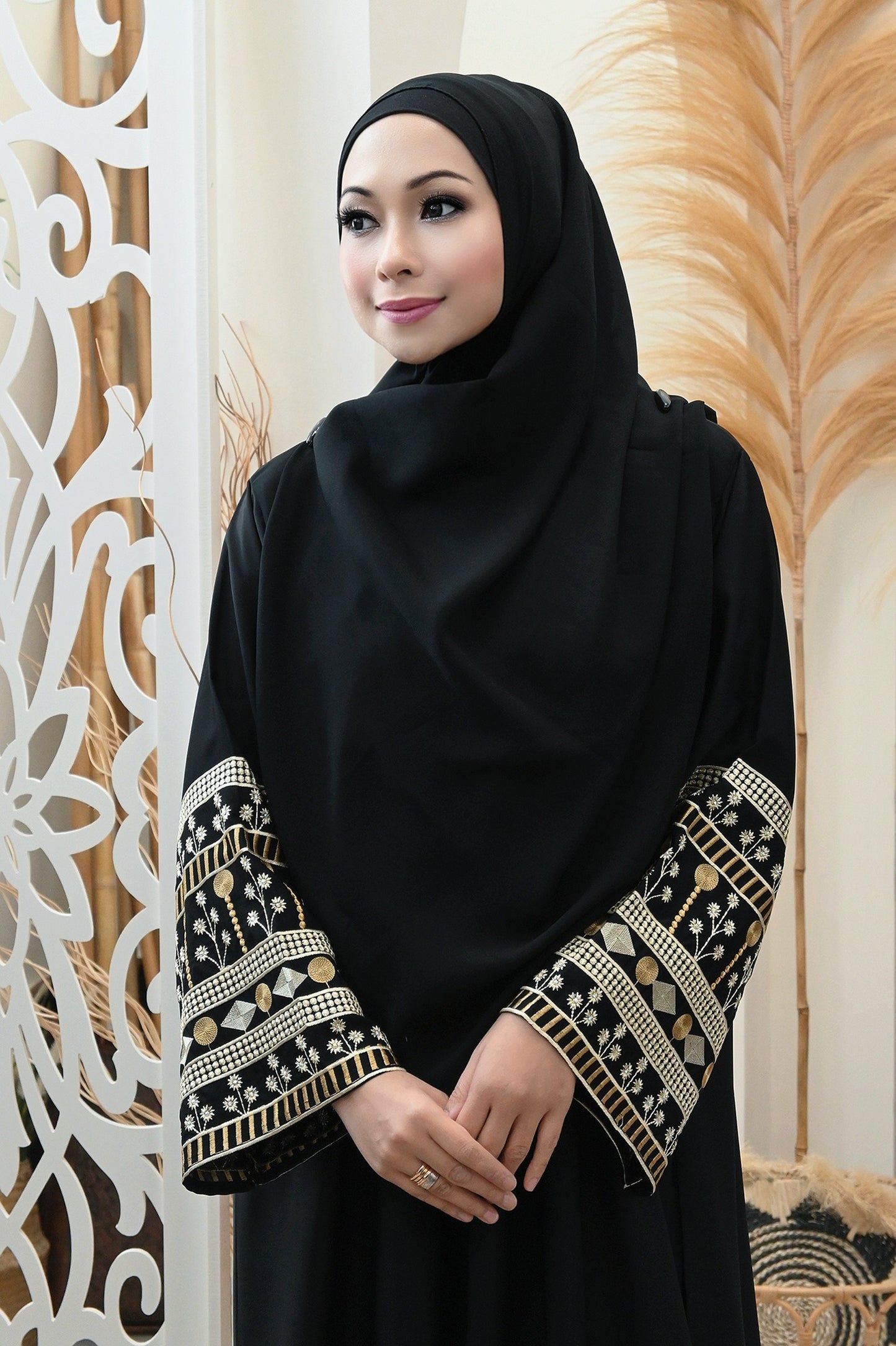 ABAYA RUFFA