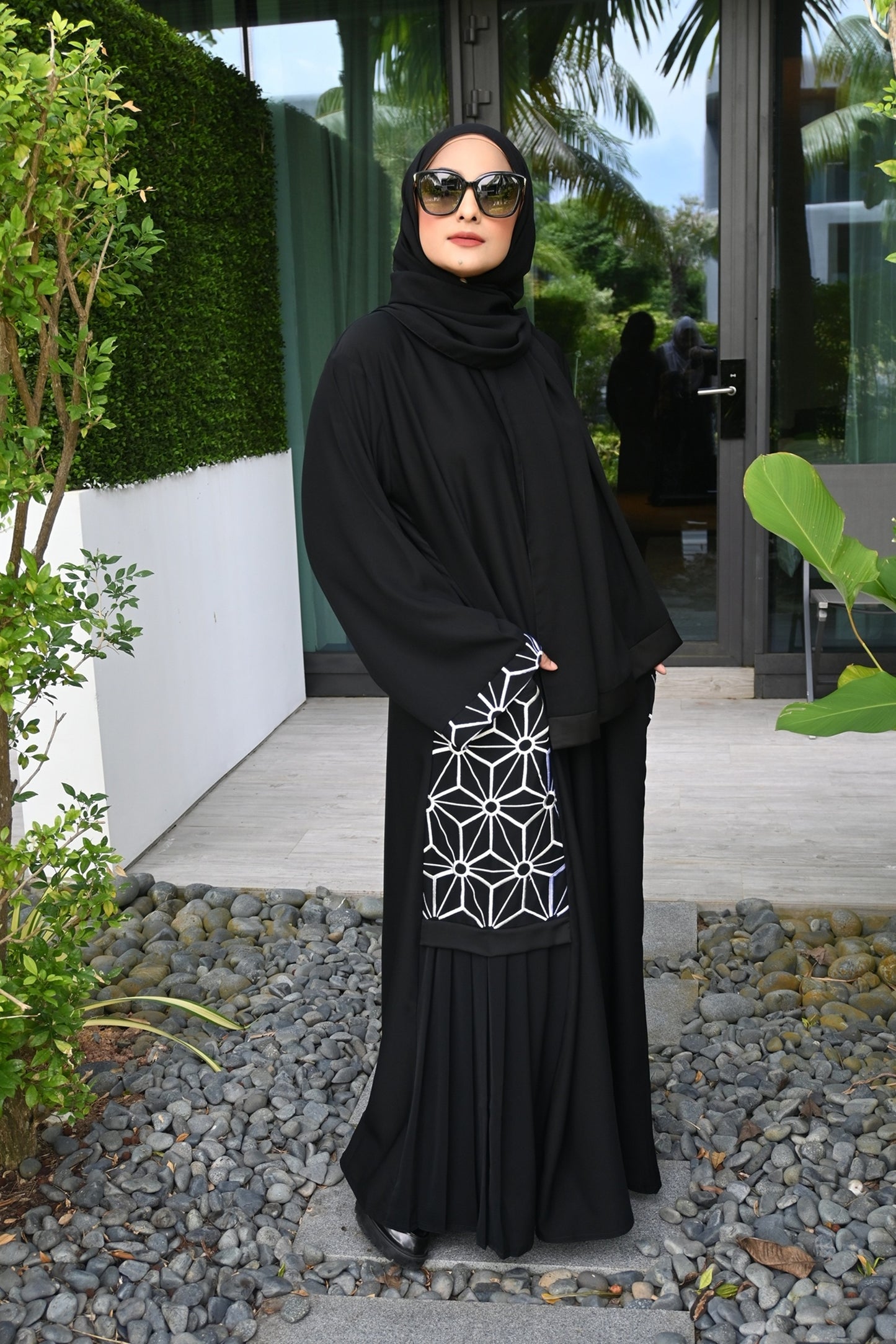 ABAYA CERISA