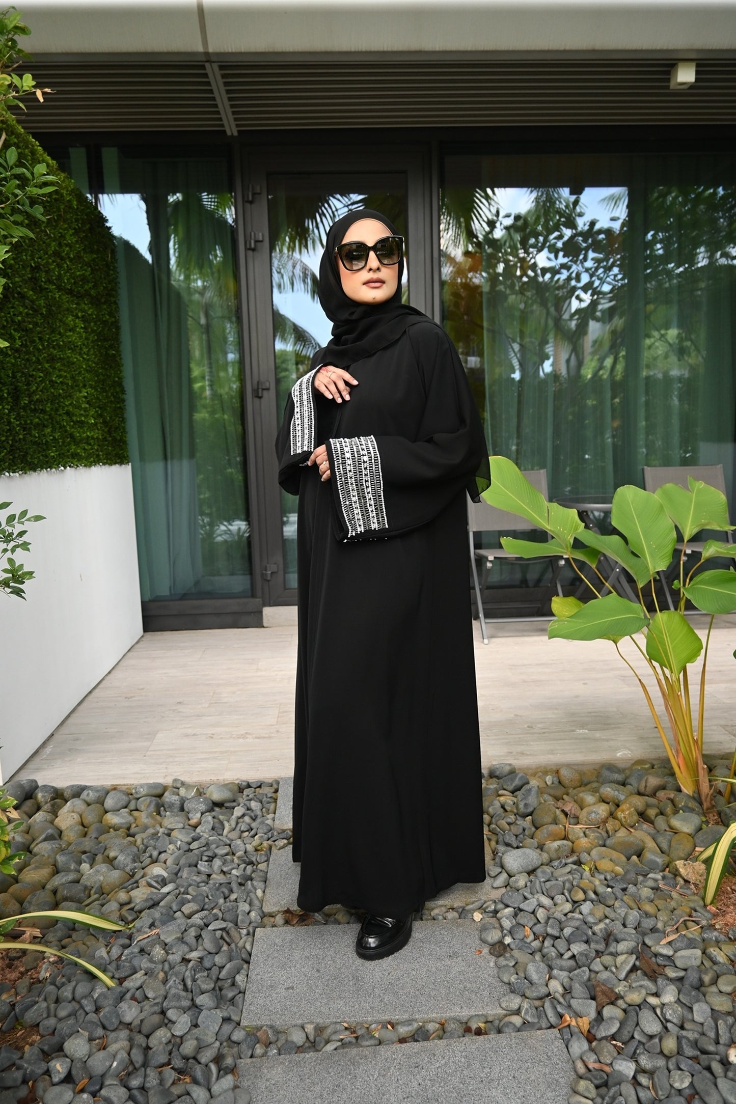 ABAYA LEONA