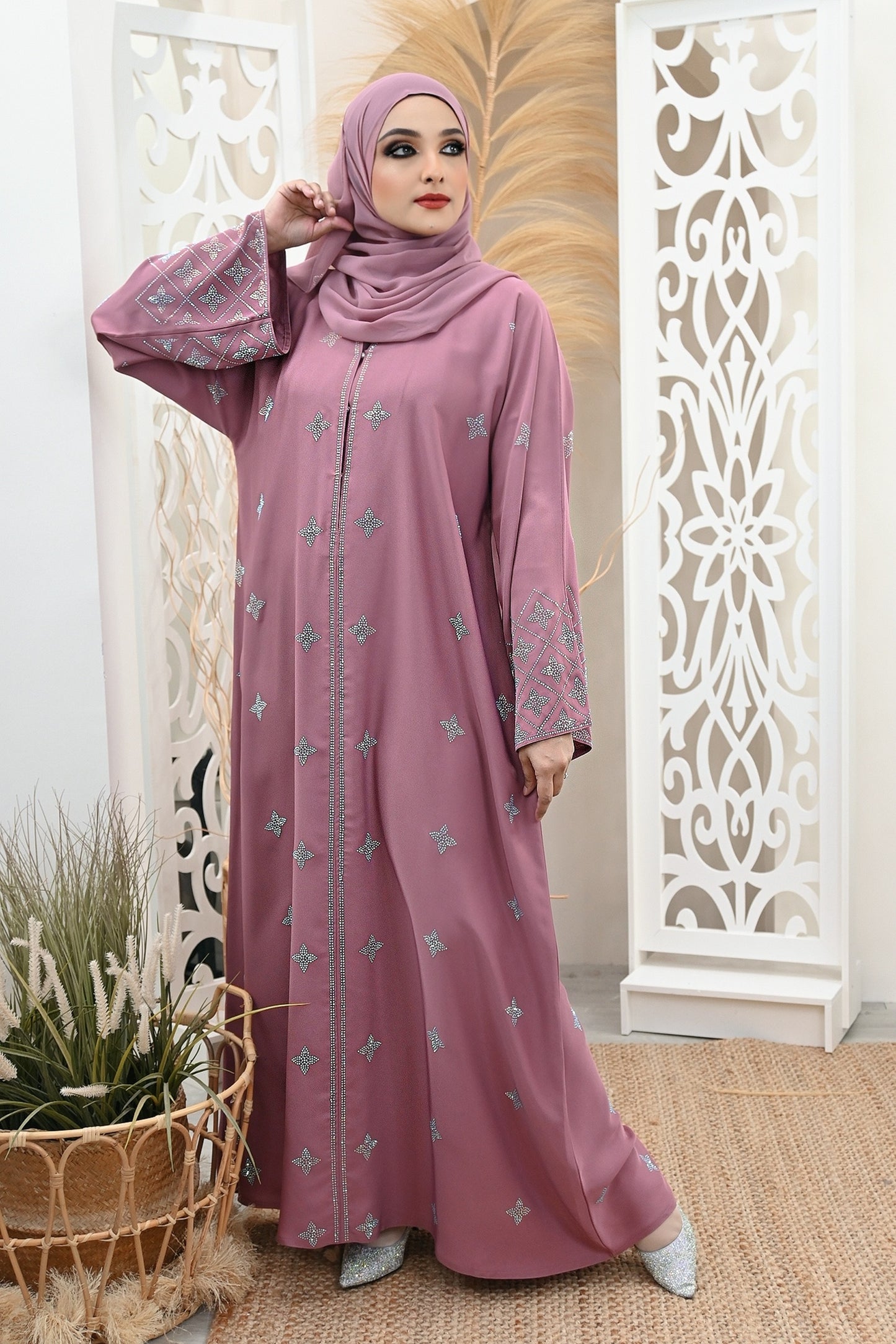 ABAYA STORAI