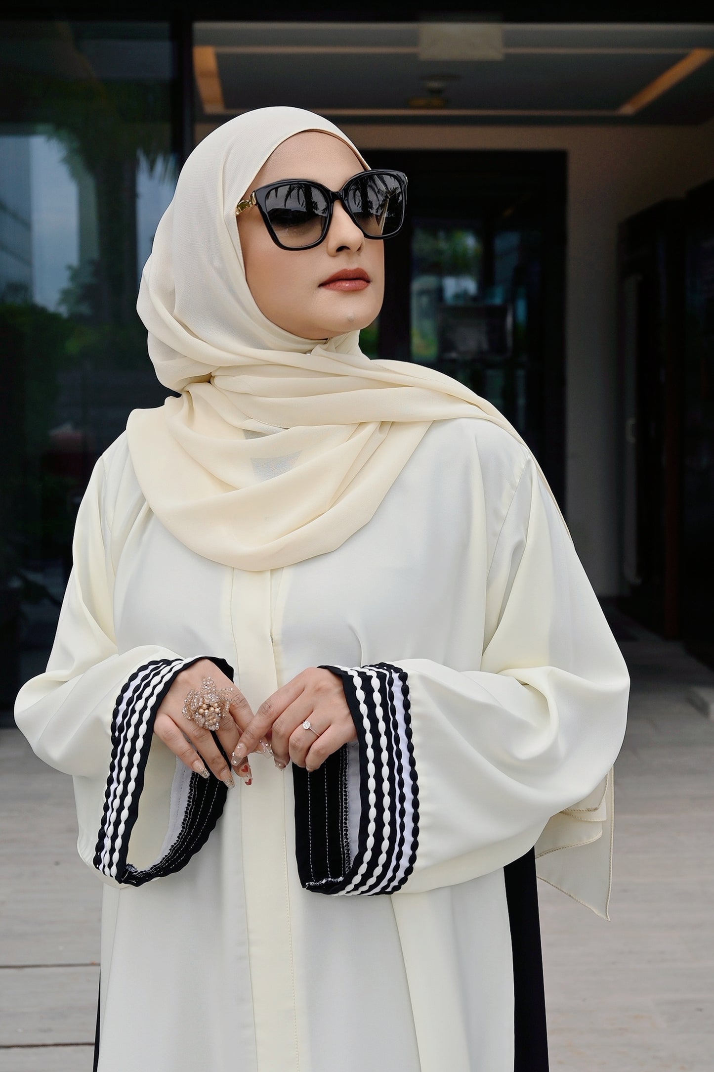 ABAYA SUZZIE