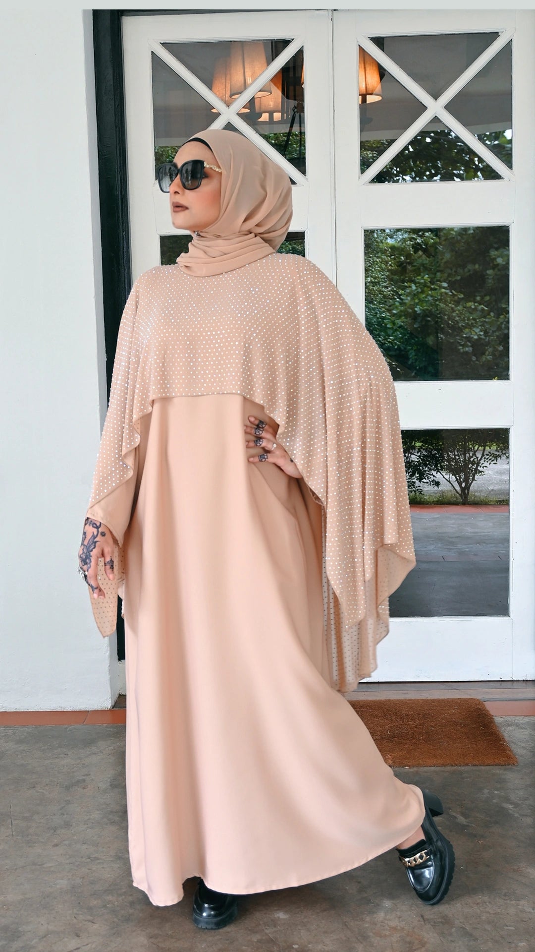 ABAYA NEELOFAR