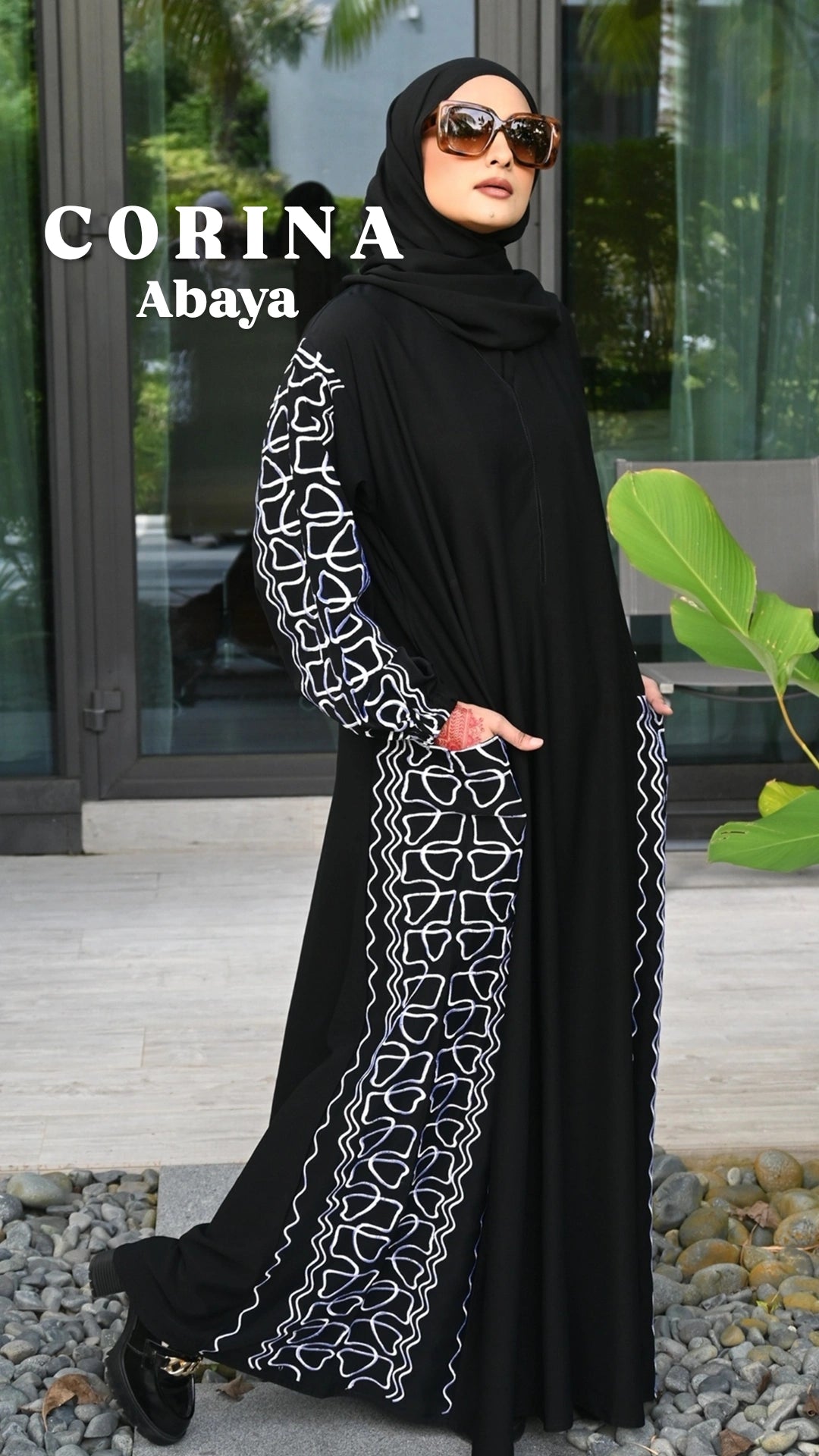 ABAYA CORINA