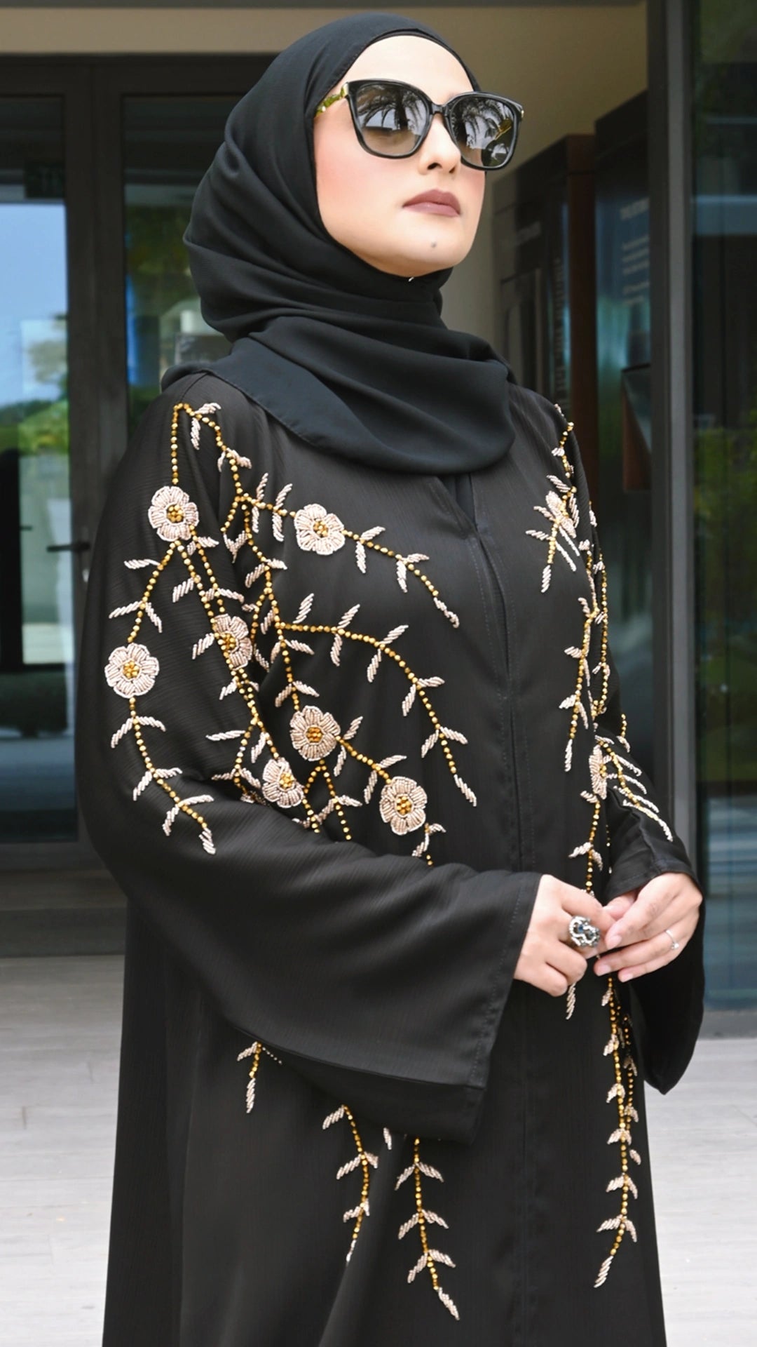 ABAYA MISTIKA