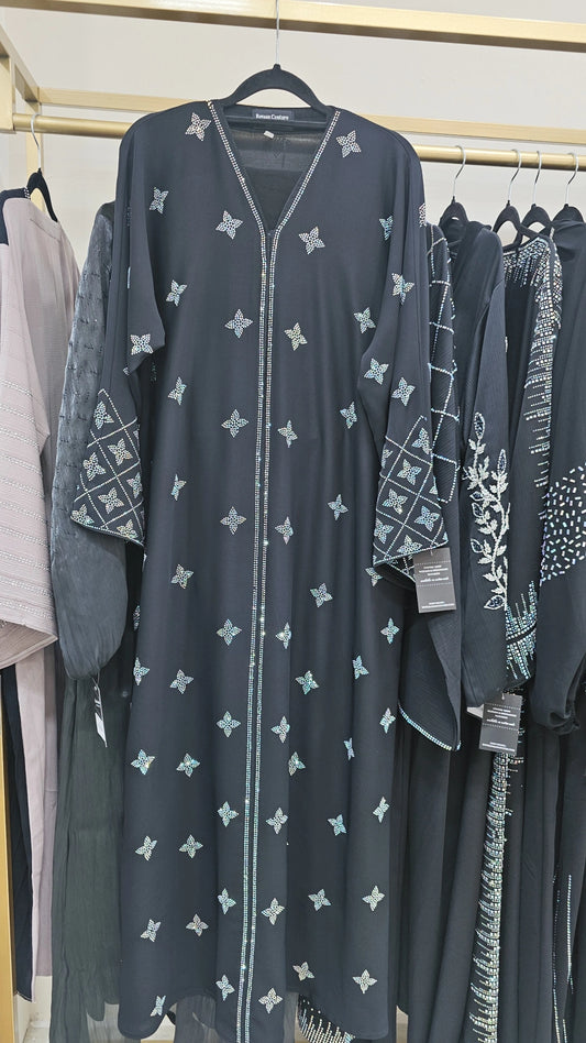 PLUS + ABAYA STORAI