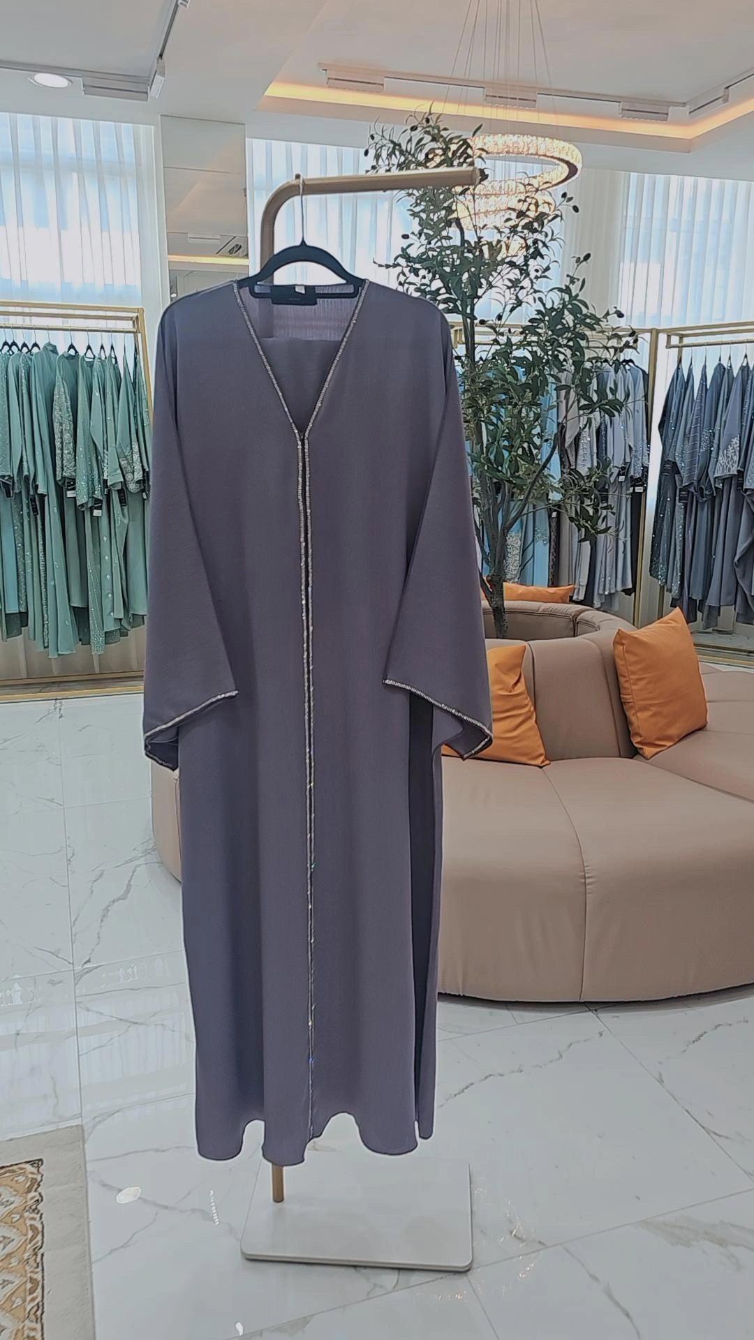 ABAYA NISHA